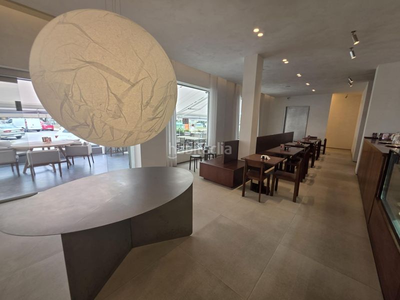 Foto dc69a9a8-cbf8-4ec8-9ab6-f8cada17e0b2. Traspaso local comercial se traspasa exclusiva cafeteríaheladería brunch con obrador!!! en Montequinto