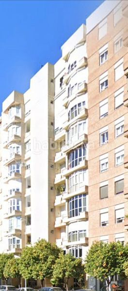 Foto f587ac01-0611-4e94-9480-9624a5e47d61. Pis amb calefacció aparcament a Parque María Luisa -Giralda Sur Sevilla