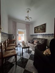 Casa a Guadalcanal. Gran oportunidad, casa en guadalcanal con amplio solar urbano!!!