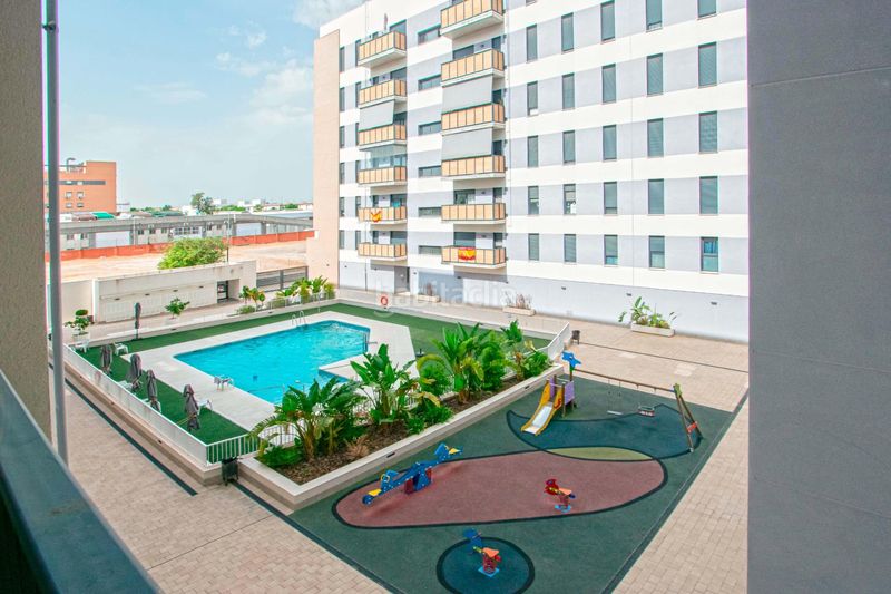Foto bab28145-f5f3-43ae-b48d-11ab1de020f4. Pis amb calefacció aparcament piscina a Sta. Aurelia - Cantábrico - Atlàntico - La Romería Sevilla