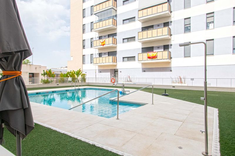 Foto f7e672d4-a464-4b1b-97f3-73d9bf856653. Pis amb calefacció aparcament piscina a Sta. Aurelia - Cantábrico - Atlàntico - La Romería Sevilla