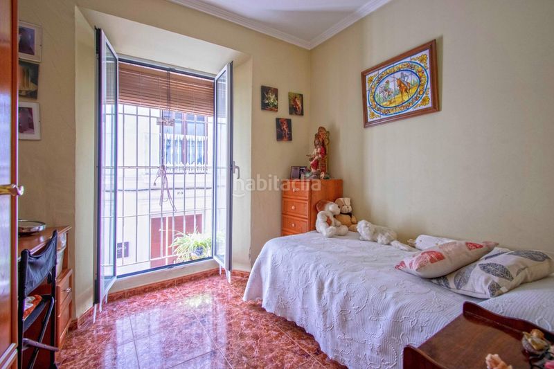 Foto 45889b80-40b4-4f5c-89d3-768a00958763. Edificio in Feria Sevilla
