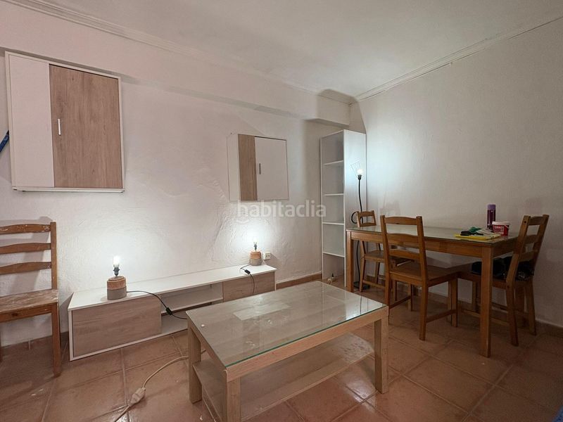 Foto b0148690-40a8-4b45-9f9a-3f99fef2dadb. Edificio in Feria Sevilla