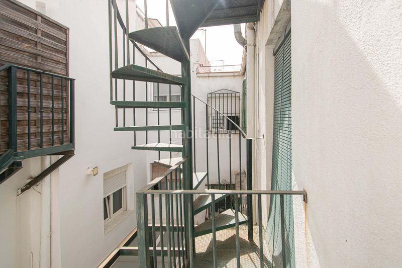 Foto c2a7bc80-5513-40cd-93a4-c832c24b767a. Casa adossada amb aparcament a Las Almenas Tomares