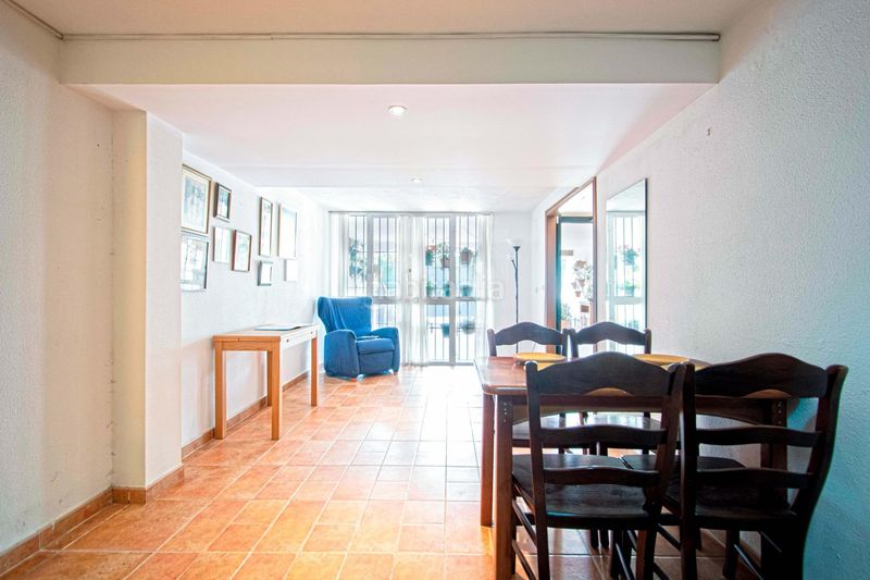Foto c7ca2337-946d-4788-b0ce-8537bdf7aa5b. Casa adossada amb aparcament a Las Almenas Tomares