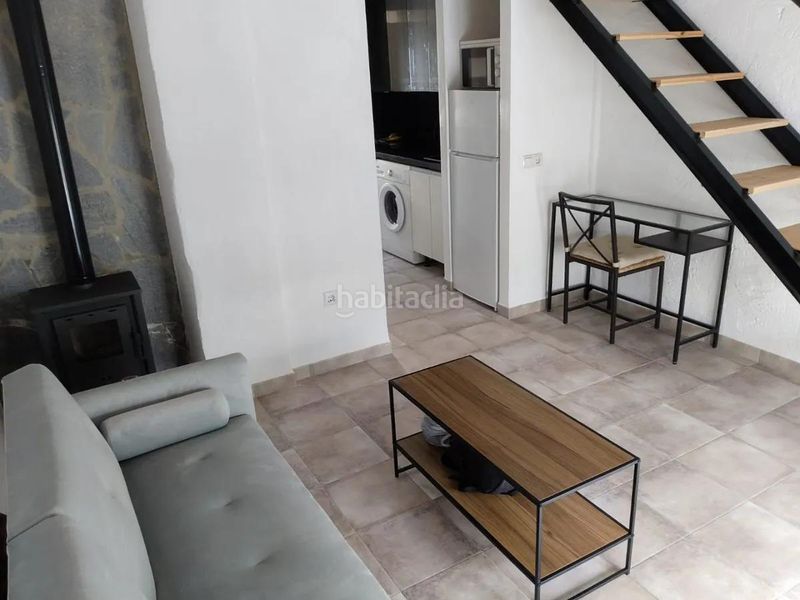 Foto e91ca2ea-c474-4f41-a5de-42cdce2da9c0. Casa amb piscina a Constantina