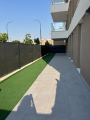 Miete Etagenwohnung in Parque Alcosa. Exclusivo piso en alquiler de obra nueva con jardín privado!!