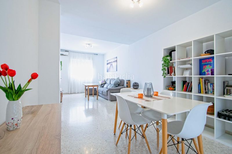Foto 42956f75-5491-48ba-b9a5-eb6118e643ba. Casa adossada amb aparcament a Zona Universitaria Bormujos