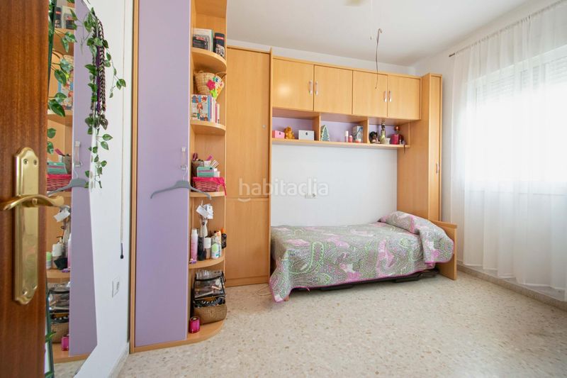 Foto eb9dca57-33e0-43b7-a31c-ca9212f10189. Casa adossada amb aparcament a Zona Universitaria Bormujos
