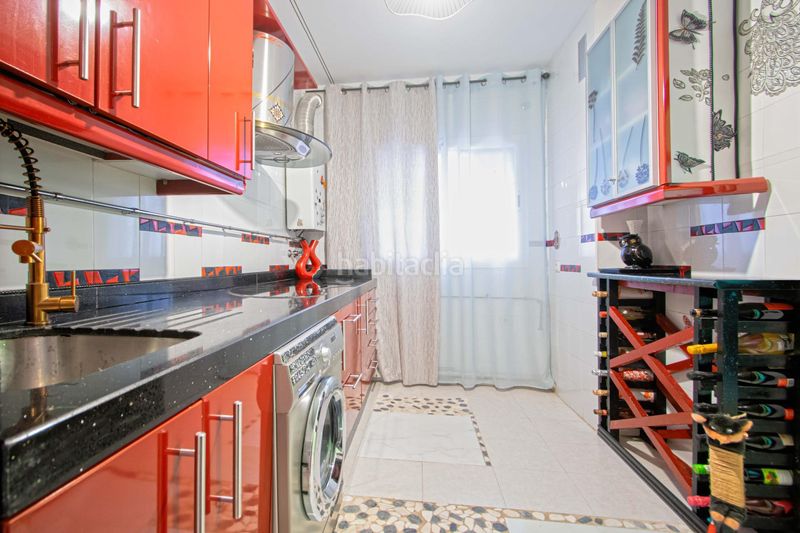 Foto c4fdfb78-c36c-4036-940c-06557948e174. Pis amb aparcament a colores - entreparques Sevilla
