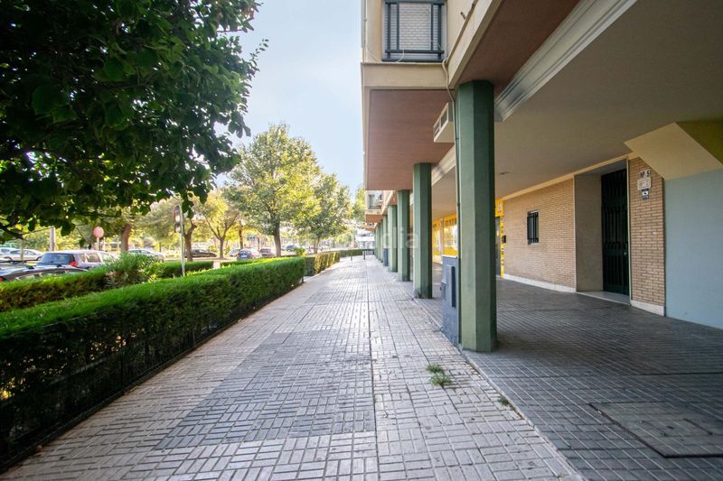 Foto e338c1b8-5db2-4bc9-9890-697075bddc9f. Pis amb aparcament a colores - entreparques Sevilla