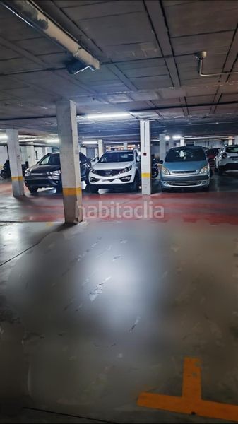 Foto 50cc4d9b-189c-4095-ace4-e9f0dd33c6e0. Aparcament cotxe a colores - entreparques Sevilla