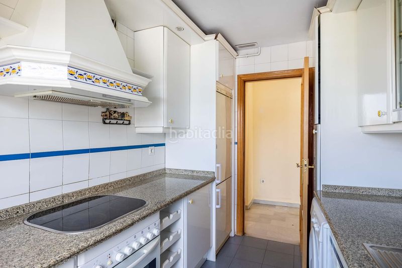 Foto a9539d82-4e7d-4296-8232-083153672c2d. Pis amb aparcament a colores - entreparques Sevilla