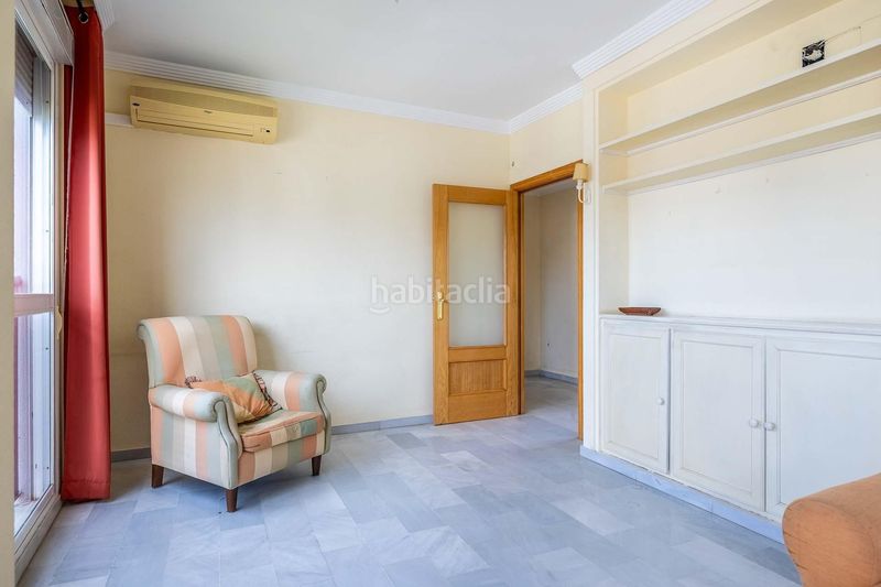 Foto b77b5f84-cac1-4e12-aa10-91c59edb24ea. Pis amb aparcament a colores - entreparques Sevilla