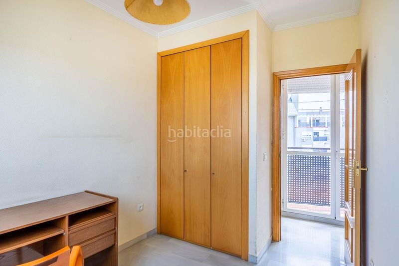 Foto cff3dc97-70d0-491b-9c4a-2f346fbd5a7f. Pis amb aparcament a colores - entreparques Sevilla