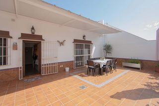 Casa in Rinconada (La). Estupenda casa en la rinconada