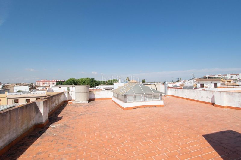 Foto 6d81510a-b293-4f51-a273-c08aa474497d. Casa  o local en venta en calle peatonal en la rinconada sevilla en Rinconada (La)