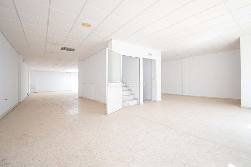 Foto a9c69e6b-46cb-47c7-bbc7-89c74528a3c3. Casa  o local en venta en calle peatonal en la rinconada sevilla en Rinconada (La)