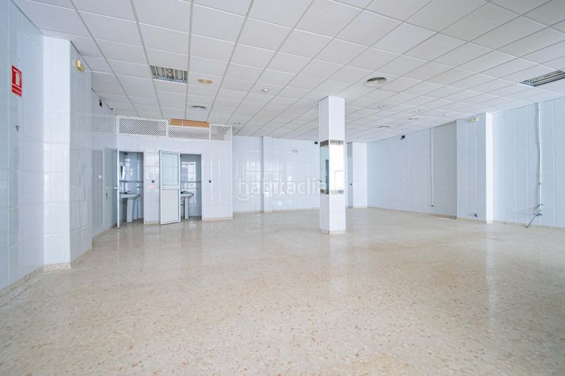 Foto e30f0ef5-7776-41ea-9d5c-78f2c756e132. Casa  o local en venta en calle peatonal en la rinconada sevilla en Rinconada (La)