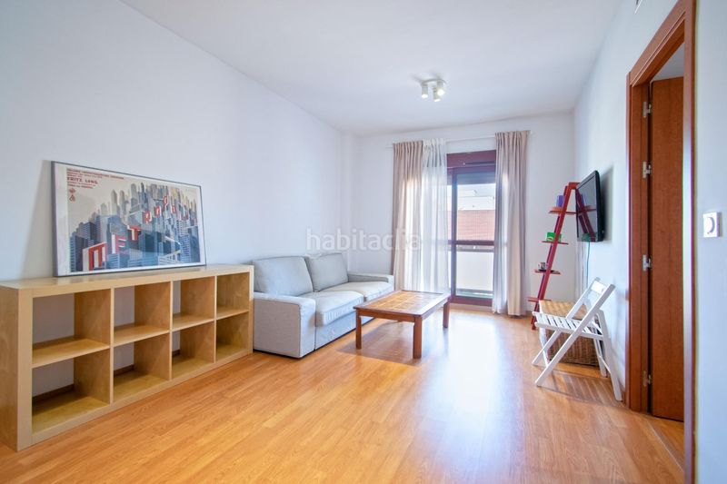 Foto a17c3124-aeae-4140-b5bf-d39cf6eb7a4d. Etagenwohnung mit parking in Entrenúcleos Dos Hermanas