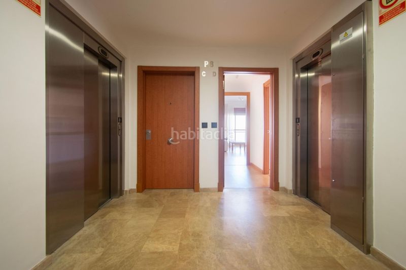 Foto ab24c2a2-933f-4823-8a06-329324ba72eb. Etagenwohnung mit parking in Entrenúcleos Dos Hermanas