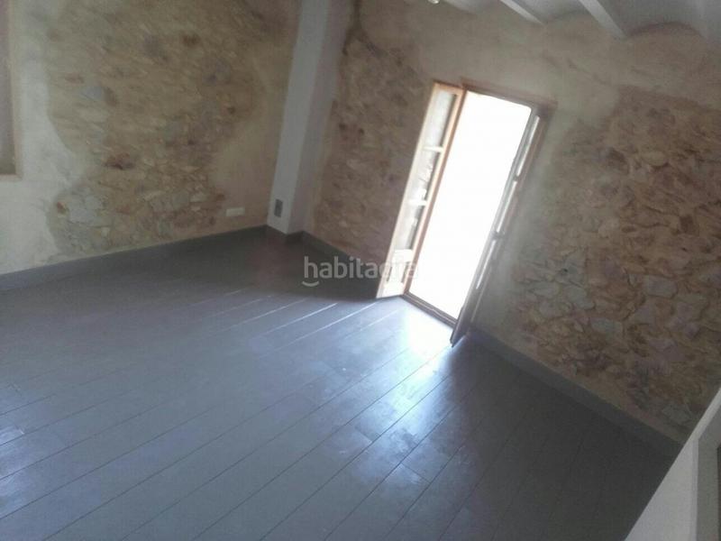 Foto 3bf9b79f-5b6d-4d8b-81a1-8ec2c3fb4a29. Casa adossada amb calefacció a Guiamets (Els)