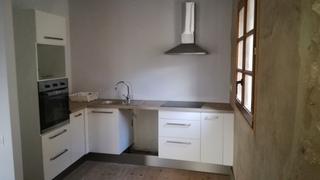 Reihenhaus in Guiamets (Els). Esta casa rstica reformada se encuentra en carrer arrabal, 12,
