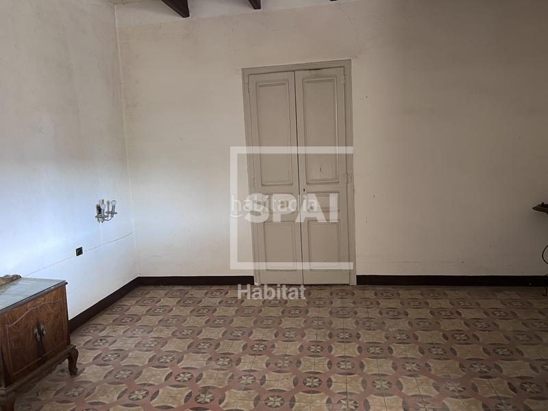 Foto bc313620-7d25-4fe4-ad45-c6ea89c64181. Casa adossada a Centelles