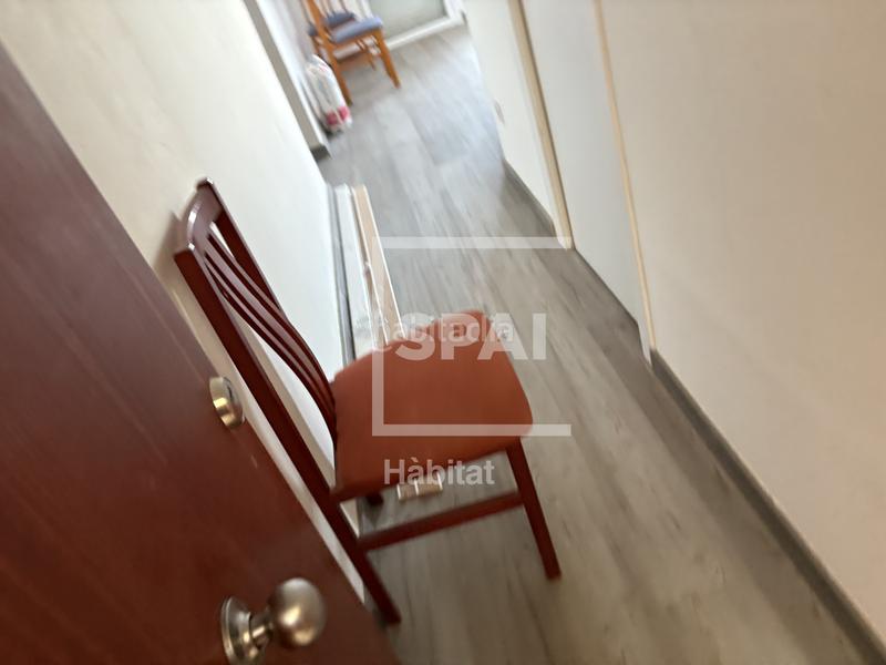 Foto d28444c6-d270-4904-899e-f68ee9d792c9. Geschäftsraum in Manlleu - cl pintor guardia 1 in Manlleu