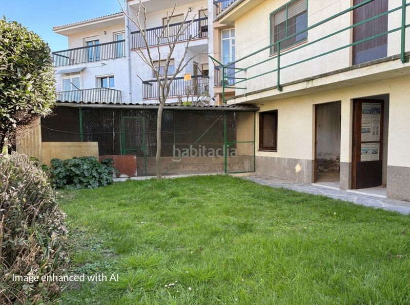 Foto 18f59cb7-ca4d-4f93-bc07-ecd69ee32954. Casa aparellada amb calefacció a Centelles