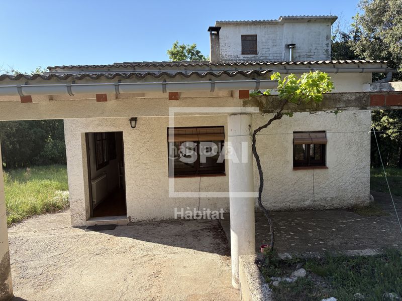 Foto 1703ef0c-da3f-4de8-85ca-9c6f854a2e80. Casa amb calefacció a Centelles