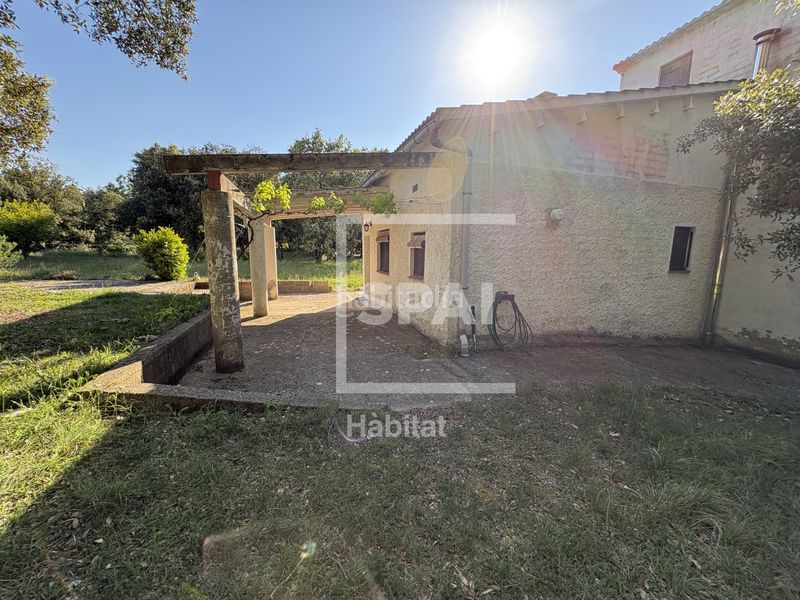 Foto 4aff0896-7f15-4222-b18c-5c43d8684c23. Casa amb calefacció a Centelles