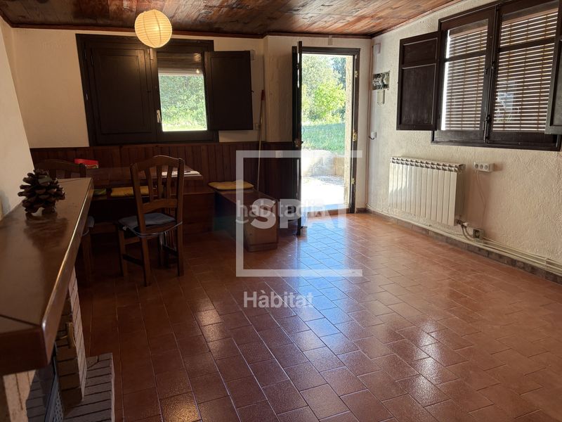 Foto eafbf6c6-8e65-4abd-bc49-d83d00d3dc1d. Casa amb calefacció a Centelles