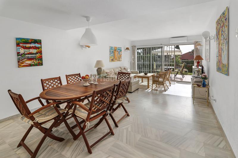 Foto 36e5b1b7-2009-4951-b947-323f5fca523d. Chalet amplia casa adosada ubicada en el complejo de primera línea de playa bahía doncella. en Estepona