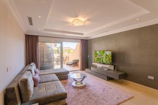Apartament a Urbanización las pirámides de aloha