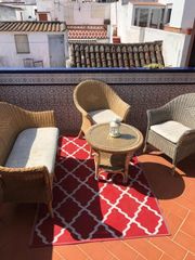 Xalet a Calle silva 10. Esta casa adosada se encuentra en una de las hermosas calles emb
