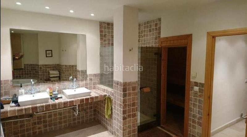 Foto d7916eb1-b37b-4cb4-b0e3-101c69871911. Location duplex avec chauffage parking piscine dans Benahavís