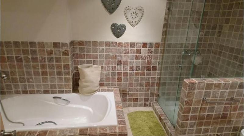 Foto 6d19769c-88cb-4ca6-a94c-9f9c6bff9132. Miete zweistöckige wohnung mit heizung parking pool in Benahavís