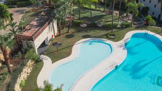 Pis a Calle shirley maclaine 120. Apartamento en venta en hoyo 19