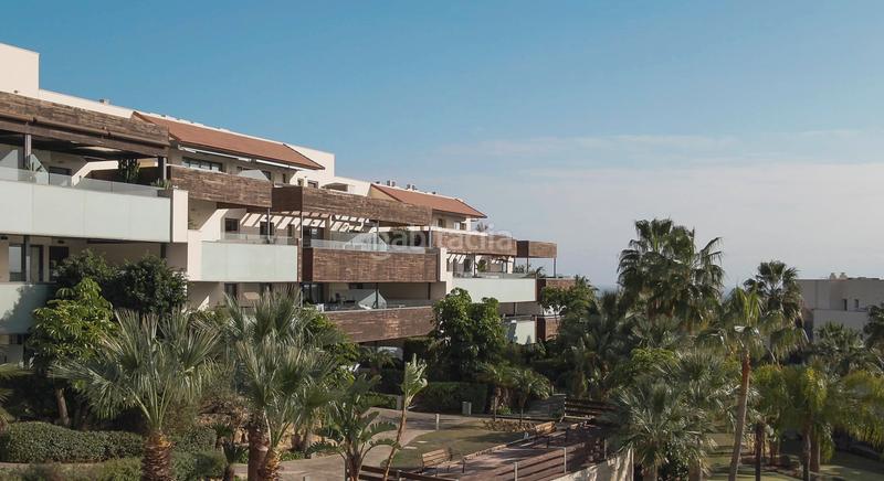 Foto d613d569-9a5c-4426-b397-1e0d576efb4b. Pis a calle shirley maclaine 120 a Los Flamingos Benahavís