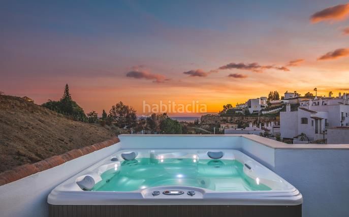 Foto a9367c85-4f71-459f-8e30-c1a7ab7a5a6b. Pis amb calefacció piscina a El Paraíso Benahavís