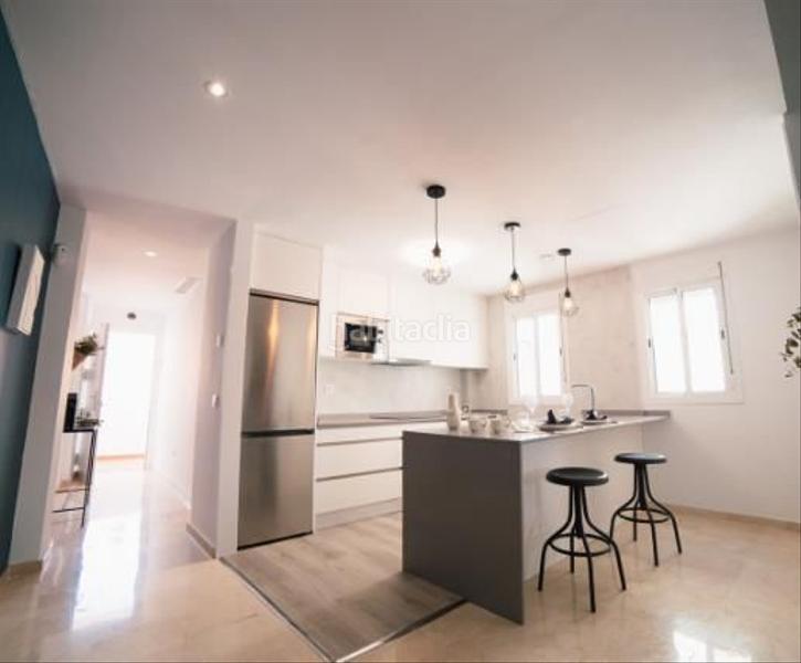 Foto 7c2935f7-7dc2-4918-9bb3-ac5a0f617432. Piso small oasis es el nombre del exclusivo conjunto residencial que es un pedacito de espacio con aun más mágia que hacer vida en la c en Manilva