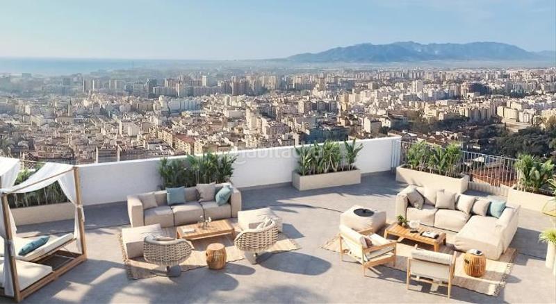 Foto 5cca1f52-8c5f-4658-8685-d95ba652aa96. Apartament amb calefacció piscina a La Trinidad Málaga