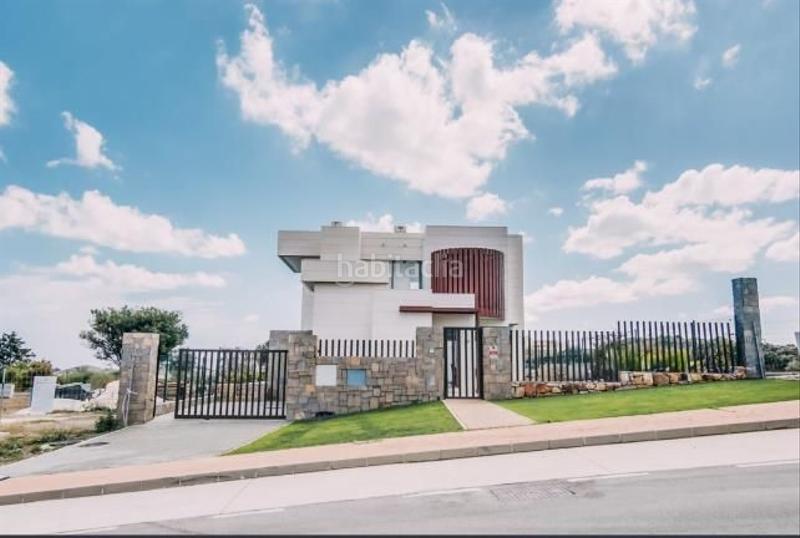 Foto 9e19f7d4-07aa-461c-8942-84f96999bc27. Casa oportunidad de comprar una espectacular villa en una exclusiva urbanización muy cerquita del mar. en Mijas