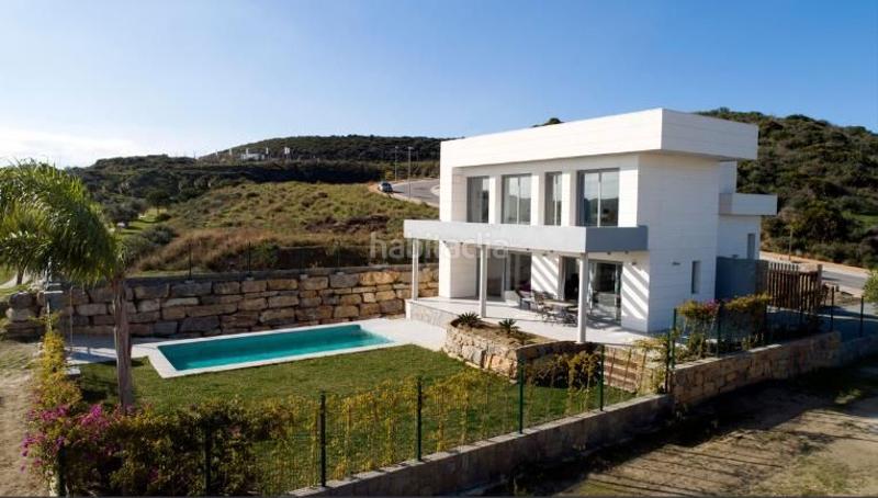 Foto f0d2ce76-7bba-463d-89e3-6b0a3c058655. Casa oportunidad de comprar una espectacular villa en una exclusiva urbanización muy cerquita del mar. en Mijas