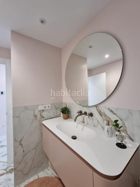 Foto e5adec79-b11a-4d0e-ace2-b5ac3aea19ce. Chalet en calle orfebres 44 villa ubicada en las mejores zonas con suelos de marmol, 5 habitaciones, 5 baños, piscina. en Mijas