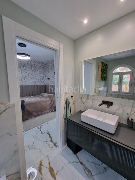 Foto f2096a51-9f76-45e0-9518-a8377323609f. Chalet en calle orfebres 44 villa ubicada en las mejores zonas con suelos de marmol, 5 habitaciones, 5 baños, piscina. en Mijas