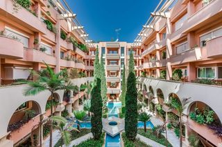 Alquiler Oficina en N/a 7j. Oficina en venta en magna marbella !!!