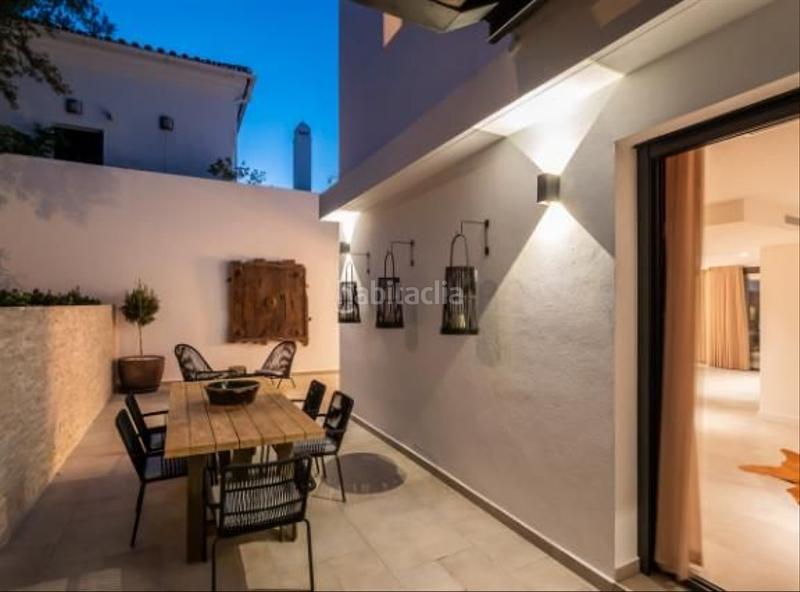 Foto b256a6ff-4b9e-4db2-9265-b288c90d5d18. Lloguer xalet a n/a a Costabella Marbella