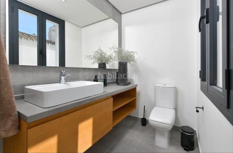 Foto 02cb5256-8d20-43e8-b5fe-b96de2b55783. Miete chalet in n/a in Costabella Marbella